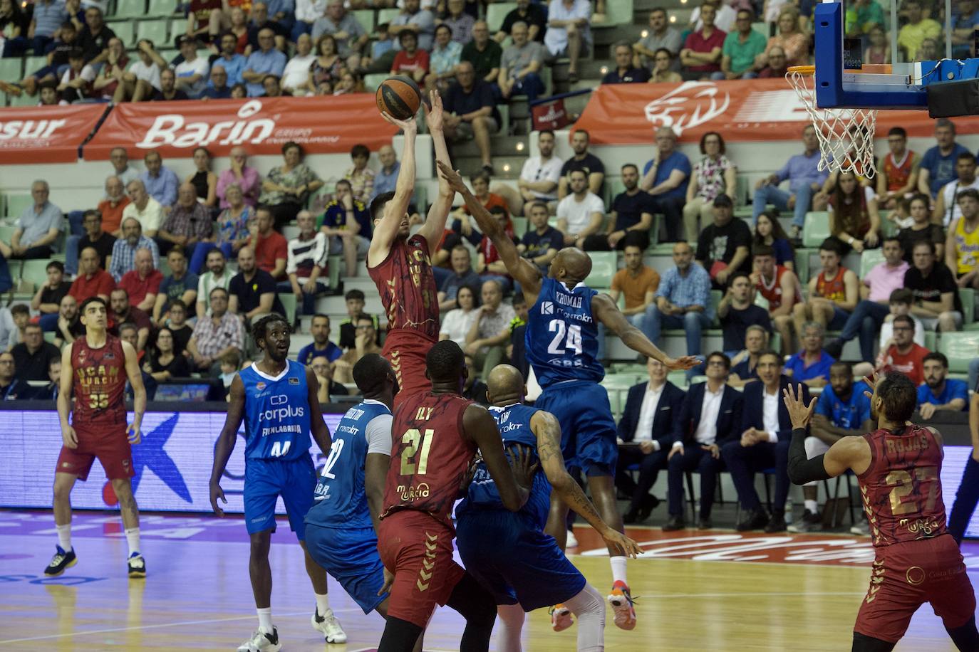 La victoria del UCAM Murcia frente al Fuenlabrada, en imágenes