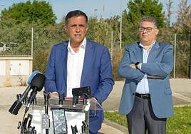 José Antonio Serrano y Andrés Guerrero, en su visita a Churra el pasado 19 de abril.