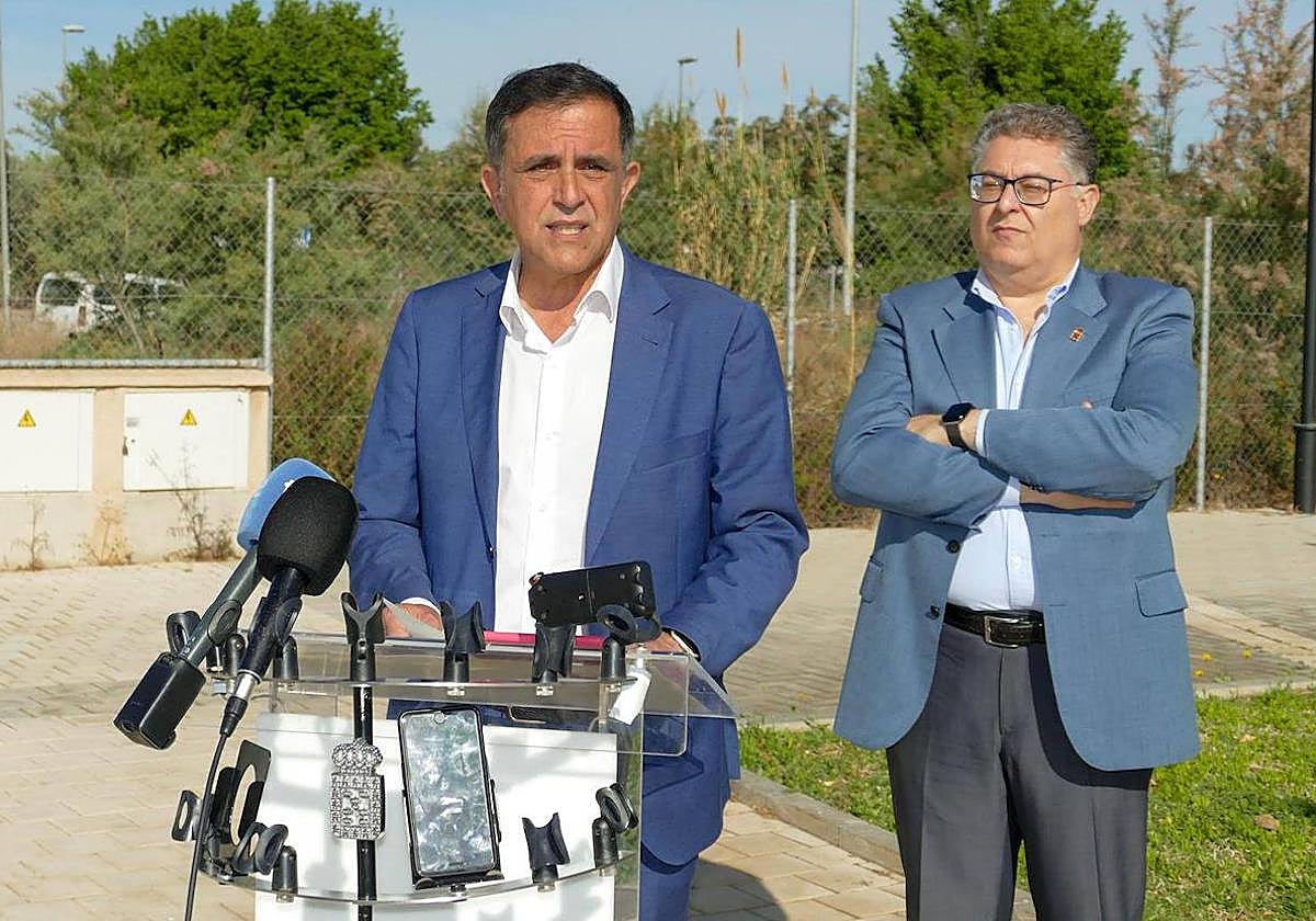 José Antonio Serrano y Andrés Guerrero, en su visita a Churra el pasado 19 de abril.