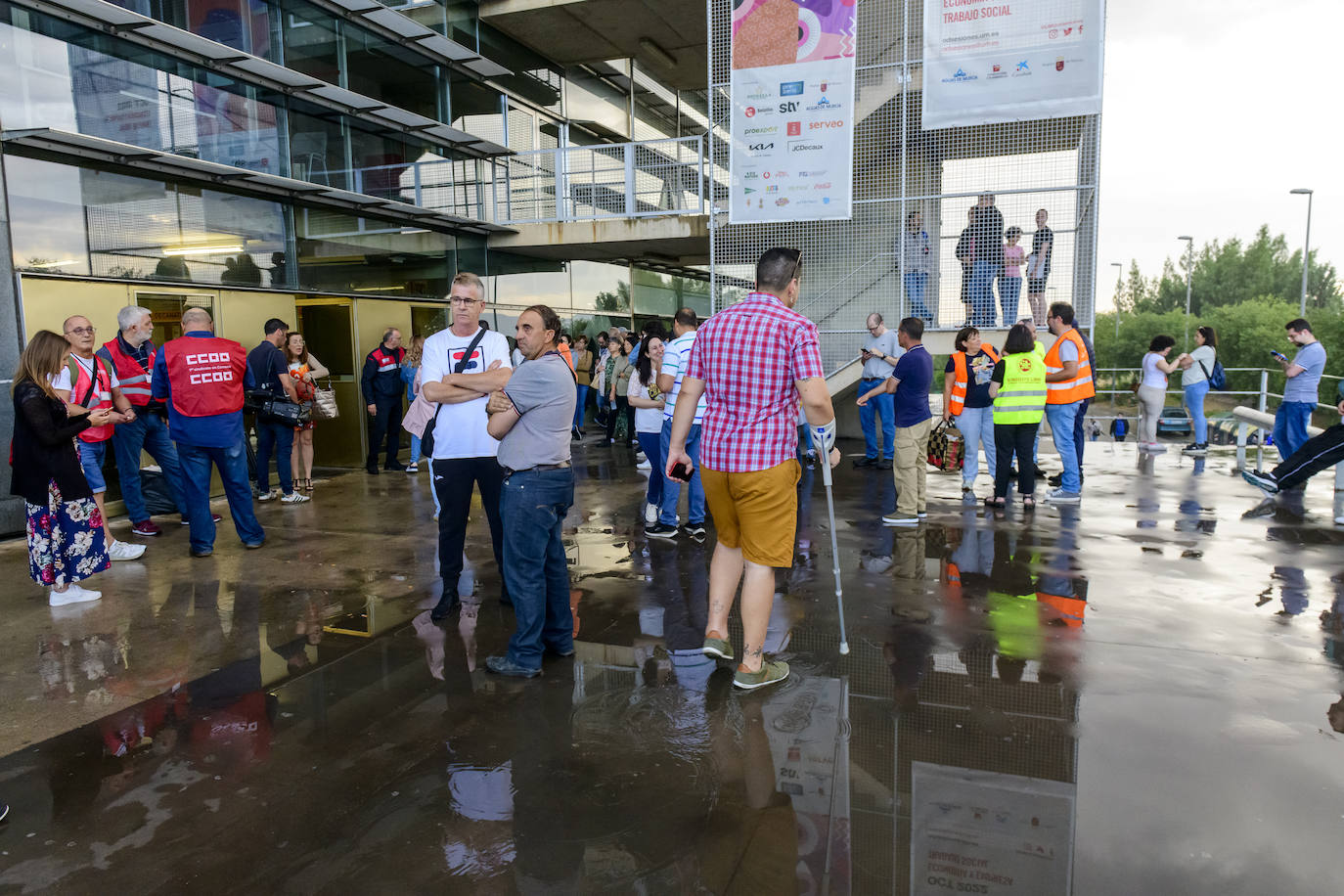 2.904 aspirantes compiten en las Oposiciones de Correos en Murcia