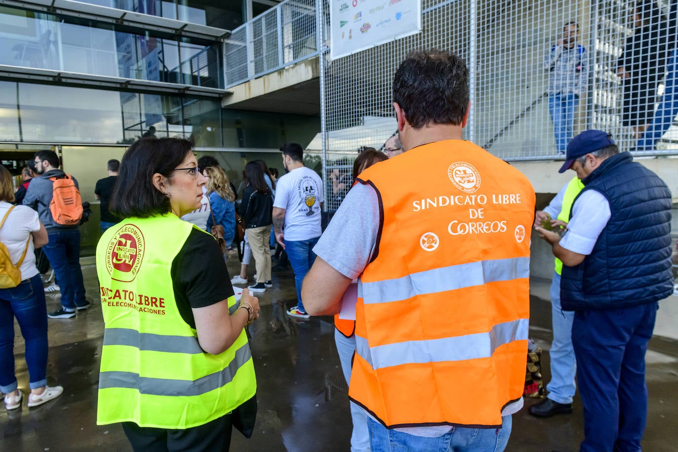 2.904 aspirantes compiten en las Oposiciones de Correos en Murcia