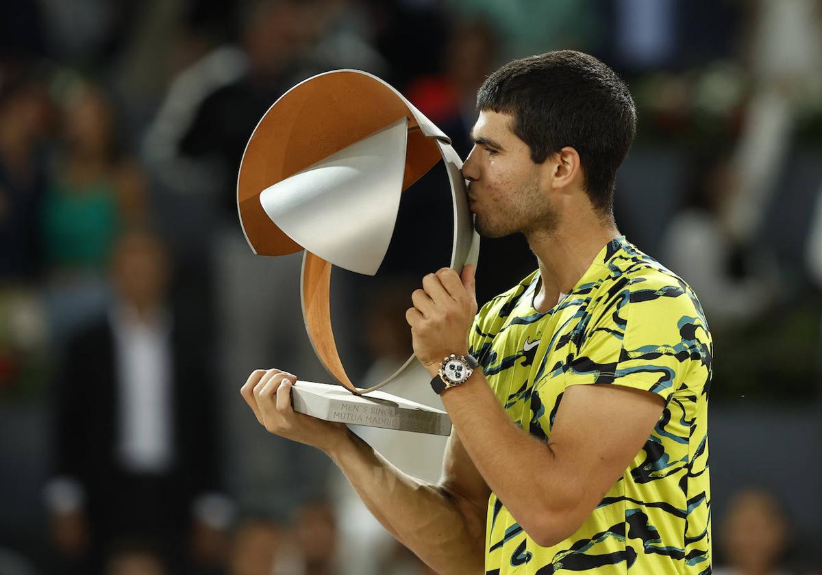 Carlos Alcaraz revalida su título en el Masters 1.000 de Madrid