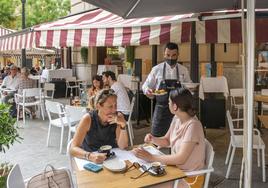 Imagen de archivo de la terraza de un restaurante.