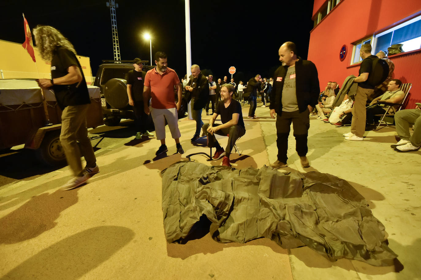 Las imágenes de la acampada de la plantilla de los &#039;coloraos&#039; en Murcia