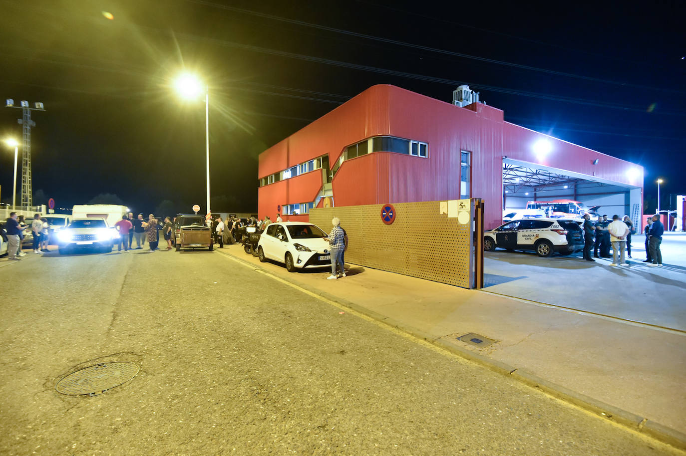 Las imágenes de la acampada de la plantilla de los &#039;coloraos&#039; en Murcia