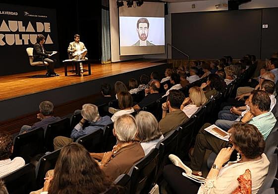 Incógnitas del pasado en el Aula de Cultura de LA VERDAD