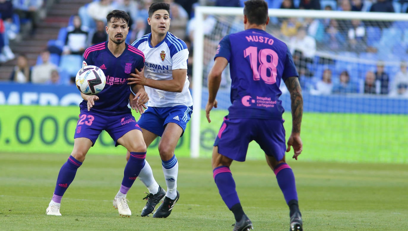 La derrota del Cartagena frente al Zaragoza, en imágenes