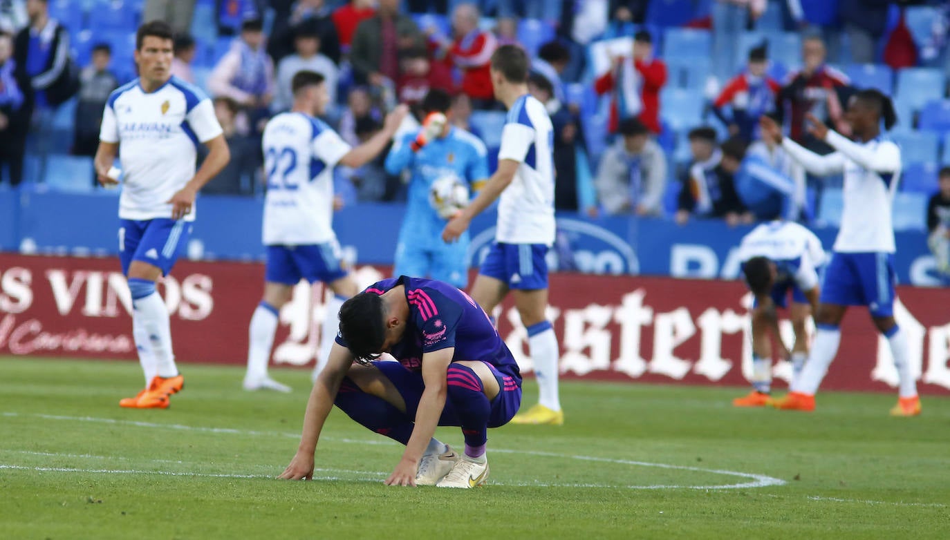 La derrota del Cartagena frente al Zaragoza, en imágenes