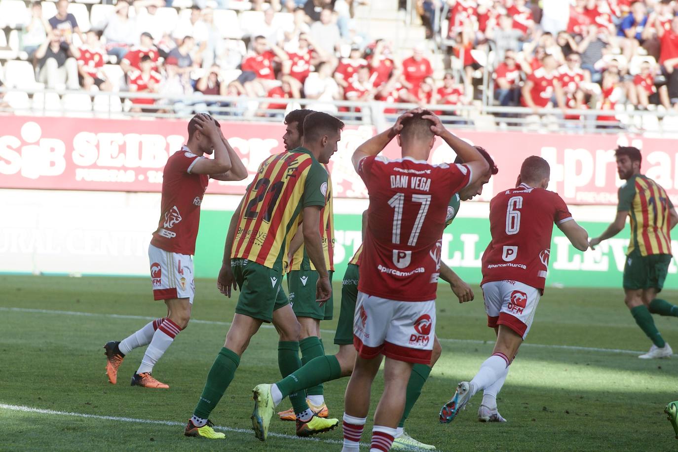 El empate del Real Murcia frente al Castellón, en imágenes