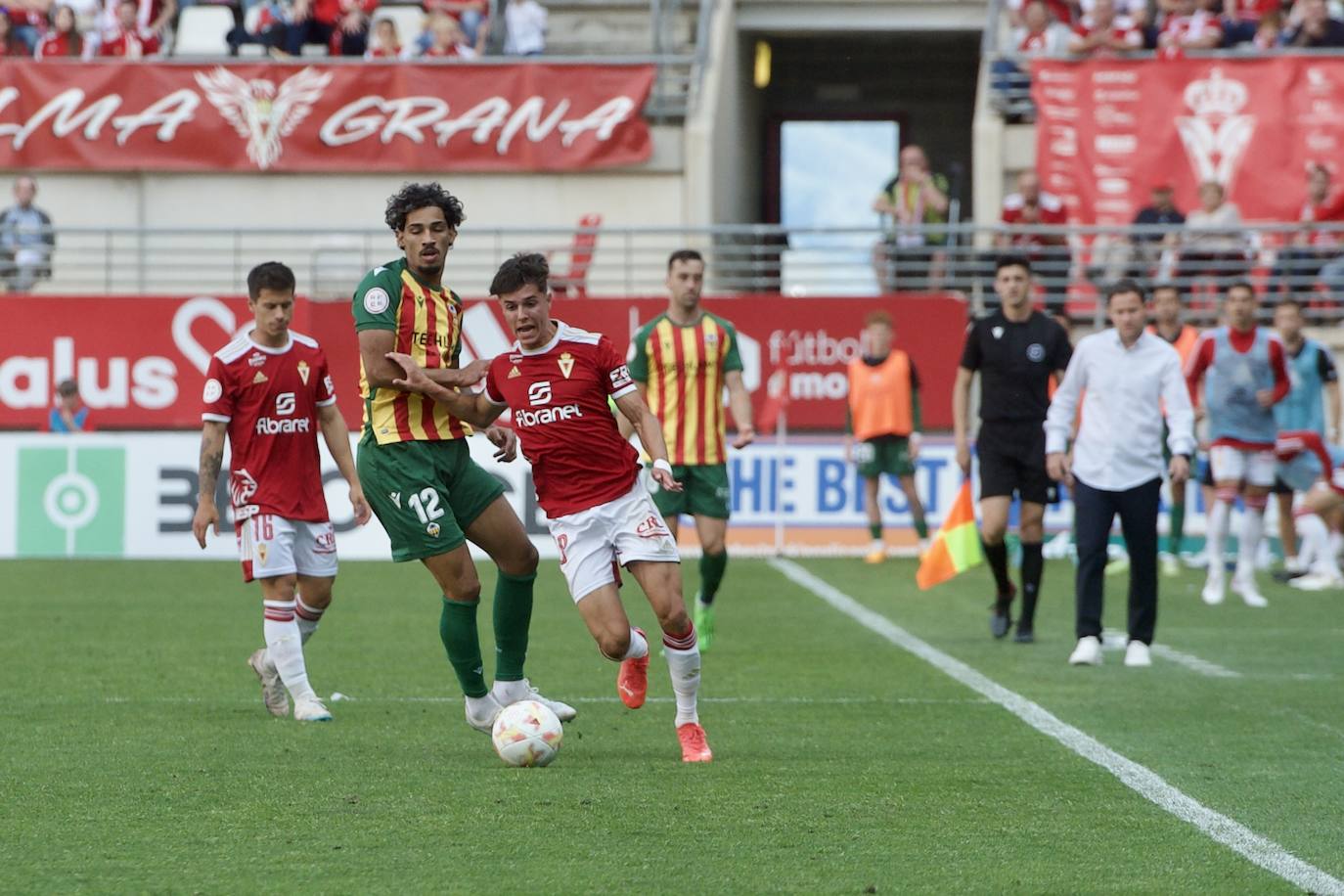 El empate del Real Murcia frente al Castellón, en imágenes