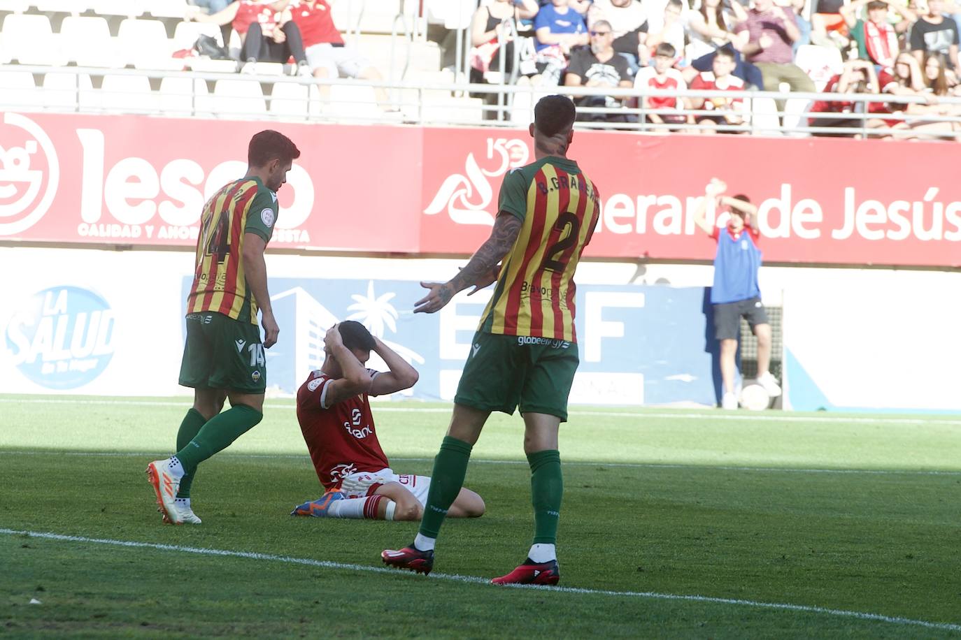 El empate del Real Murcia frente al Castellón, en imágenes