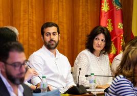 Los concejales de Vox en Orihuela, José Manuel García Escolano y Asunción Aniorte