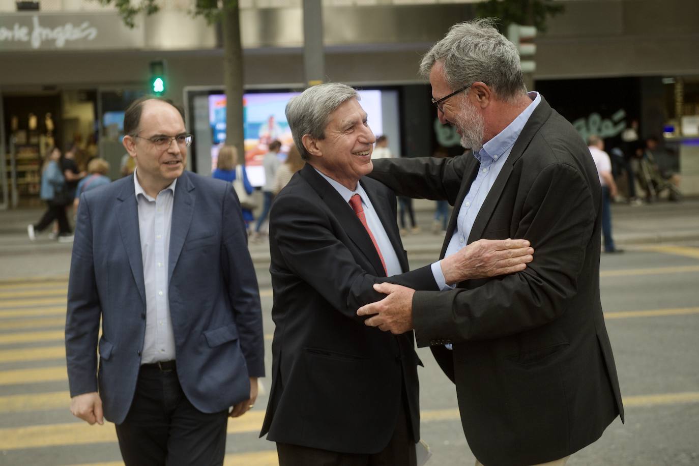 José Luis García Delgado en el Aula de Cultura de LA VERDAD