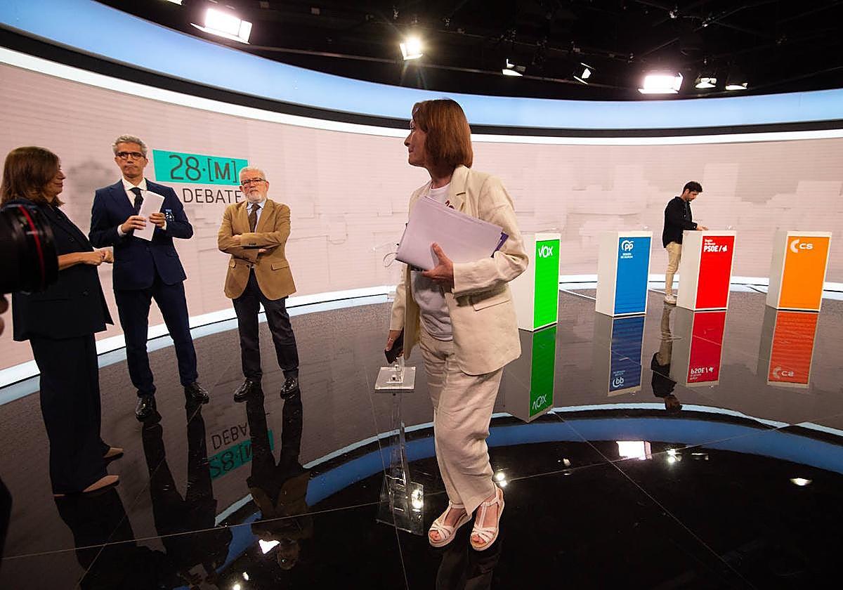 María Marín dinamita el debate electoral: «Para irme, tendréis que echarme»