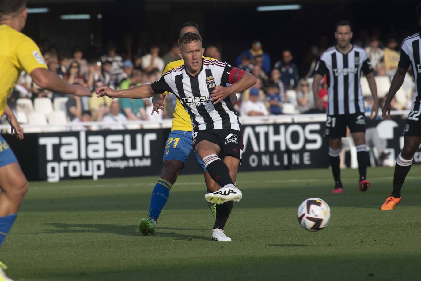 La derrota el Cartagena frente a Las Palmas, en imágenes