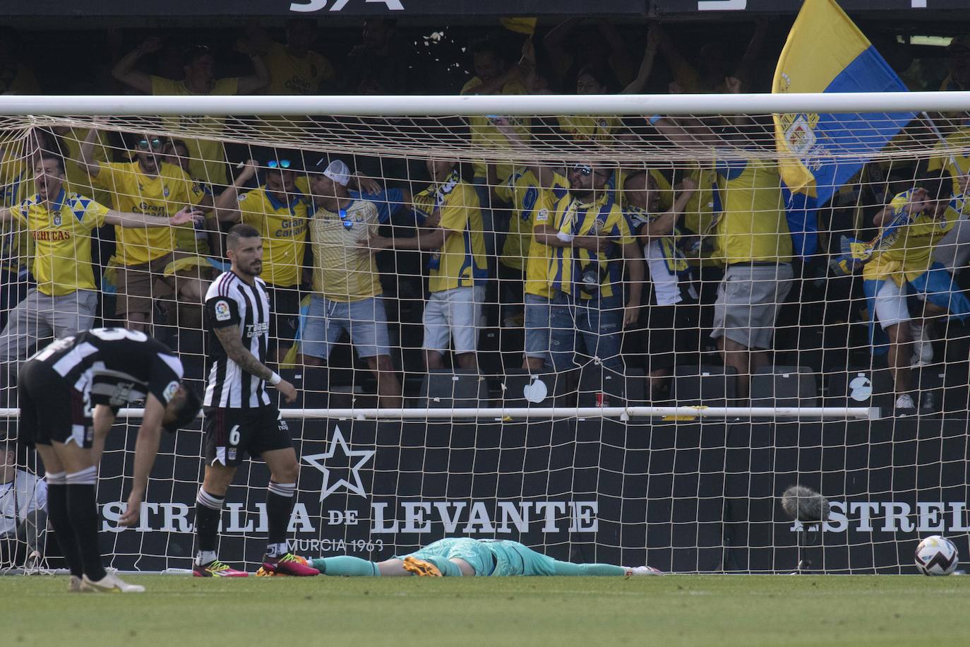 La derrota el Cartagena frente a Las Palmas, en imágenes