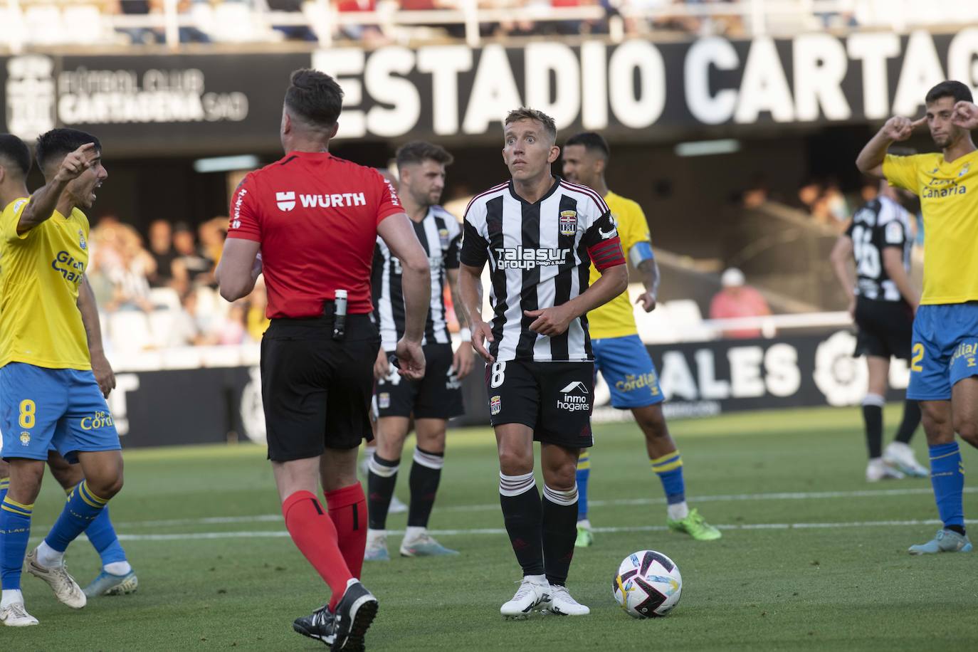 La derrota el Cartagena frente a Las Palmas, en imágenes