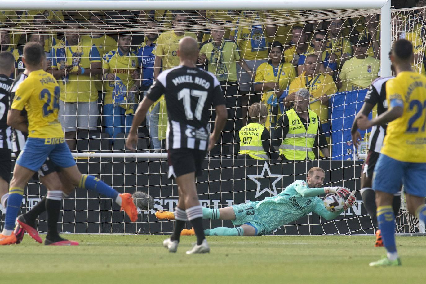 La derrota el Cartagena frente a Las Palmas, en imágenes