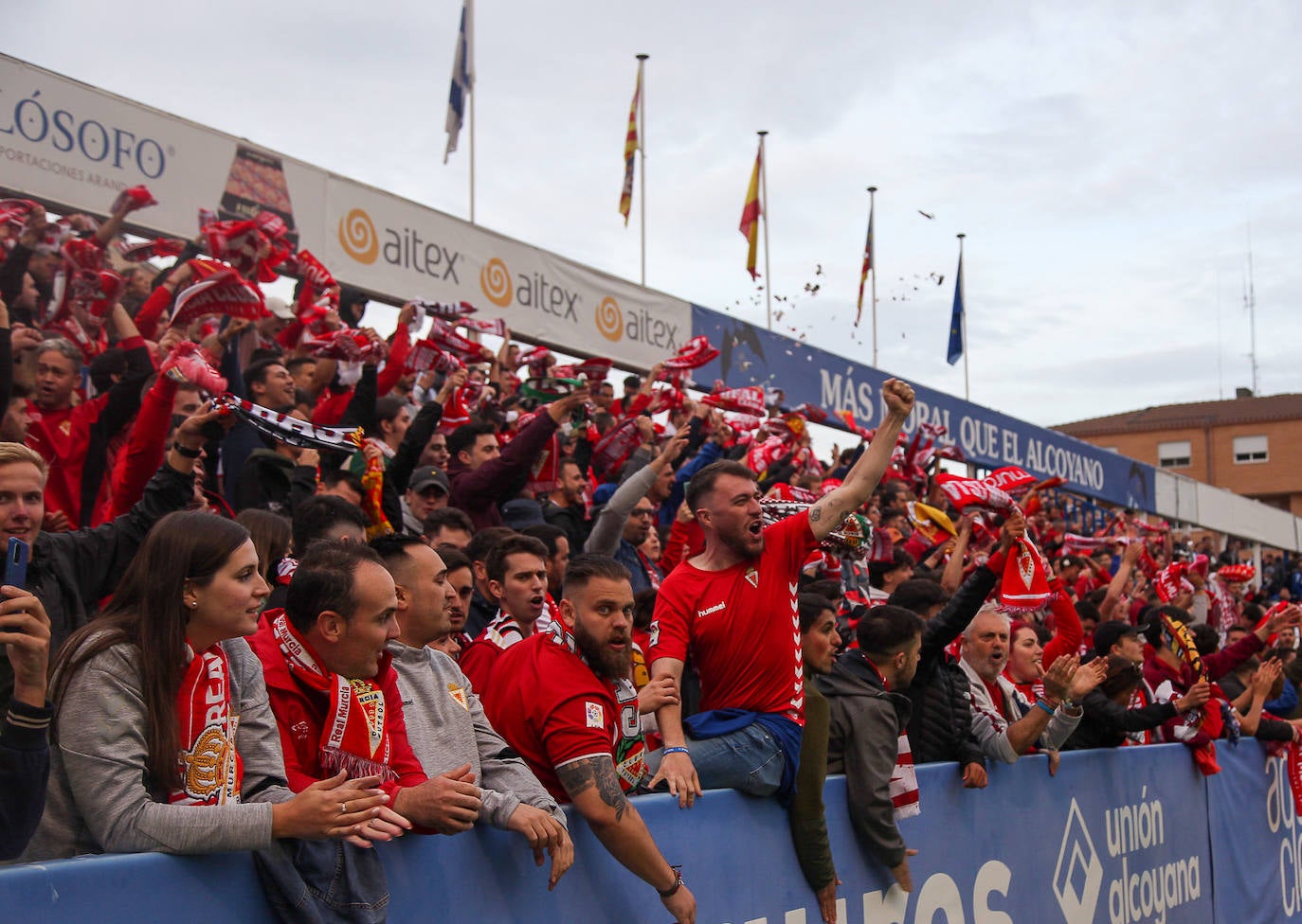 La victoria del Real Murcia contra el Alcoyano, en imágenes