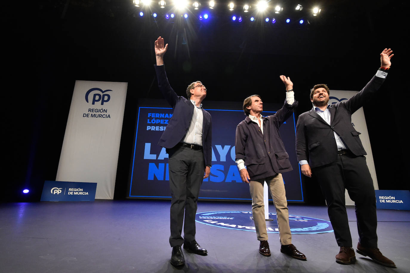 El mitin de Aznar, Miras y Ballesta en Murcia, en imágenes