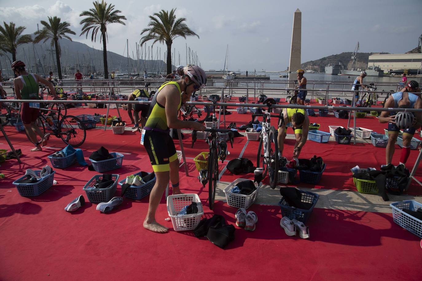 El XVI Triatlón Ciudad de Cartagena SERTRI, en imágenes