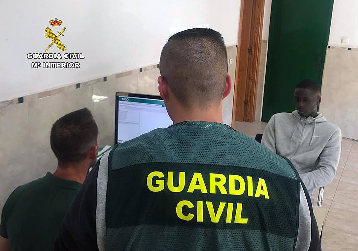 Imagen de uno de los detenidos.