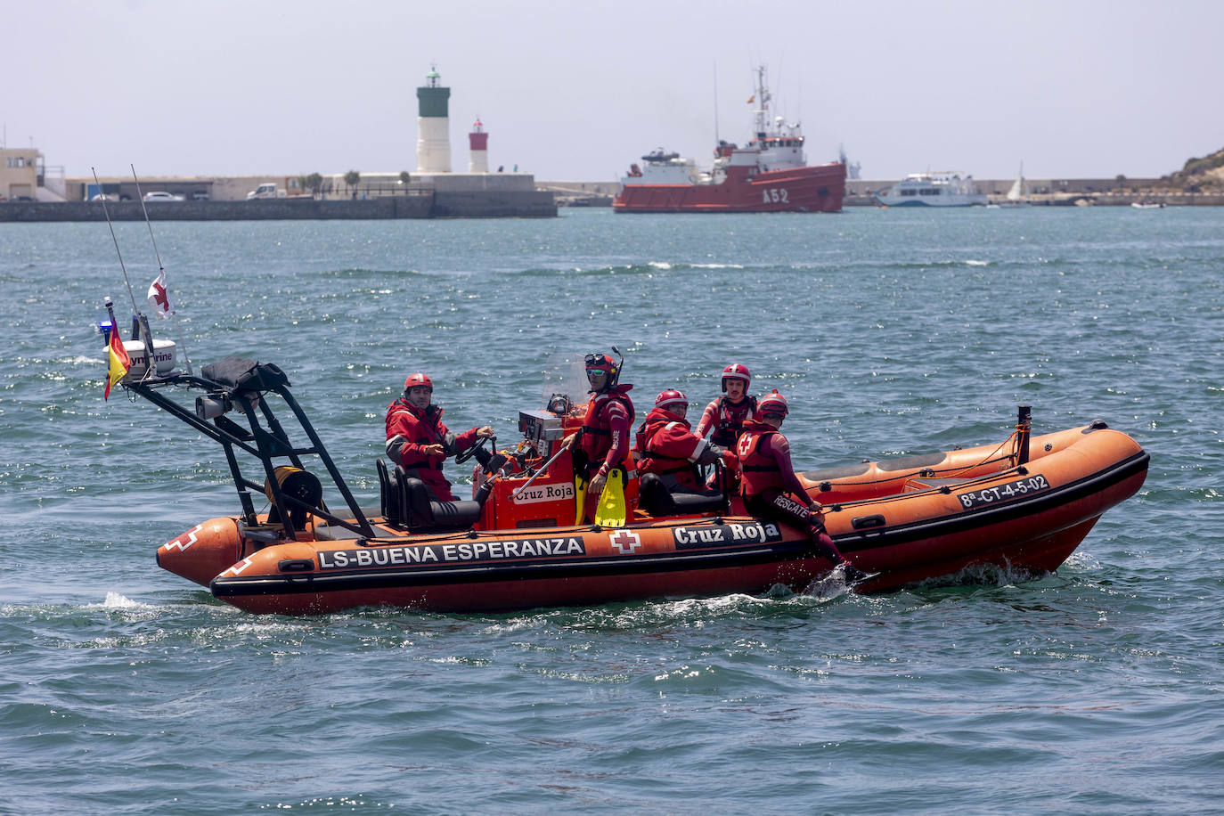 Galería: La Armada simula el rescate de un barco en Cartagena