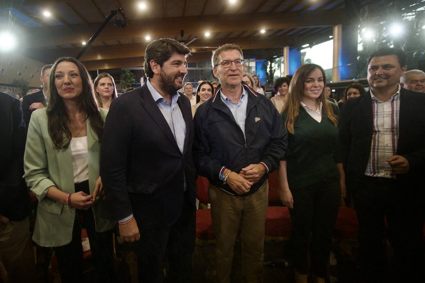 Las imágenes del mitin de Feijóo en Murcia