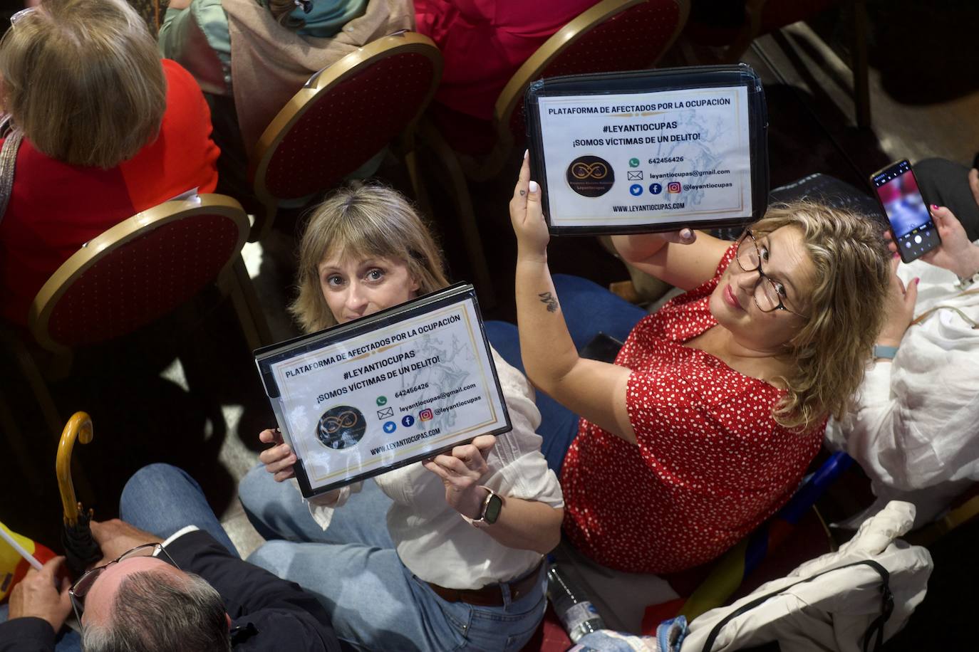 Las imágenes del mitin de Feijóo en Murcia