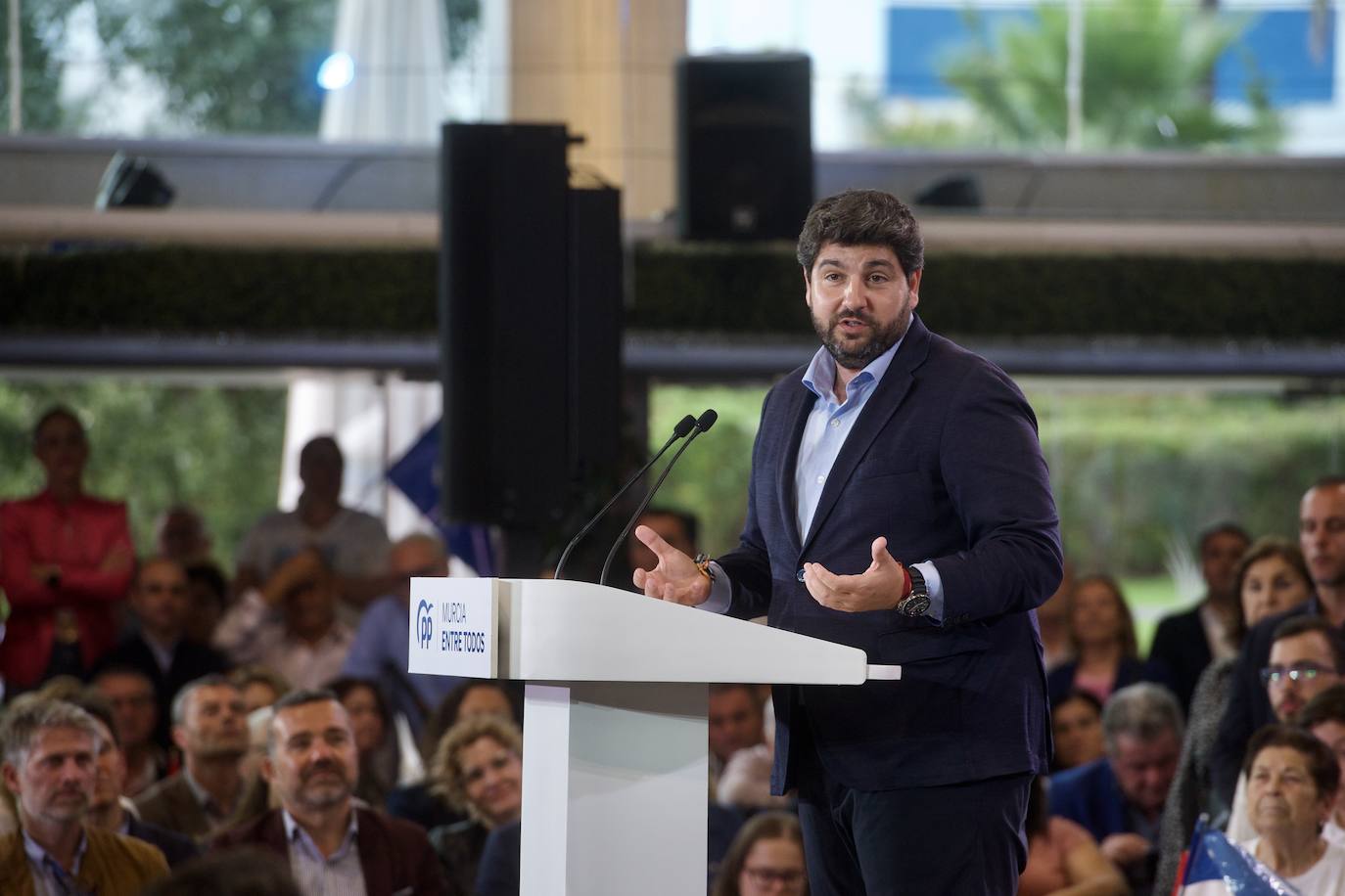 Las imágenes del mitin de Feijóo en Murcia