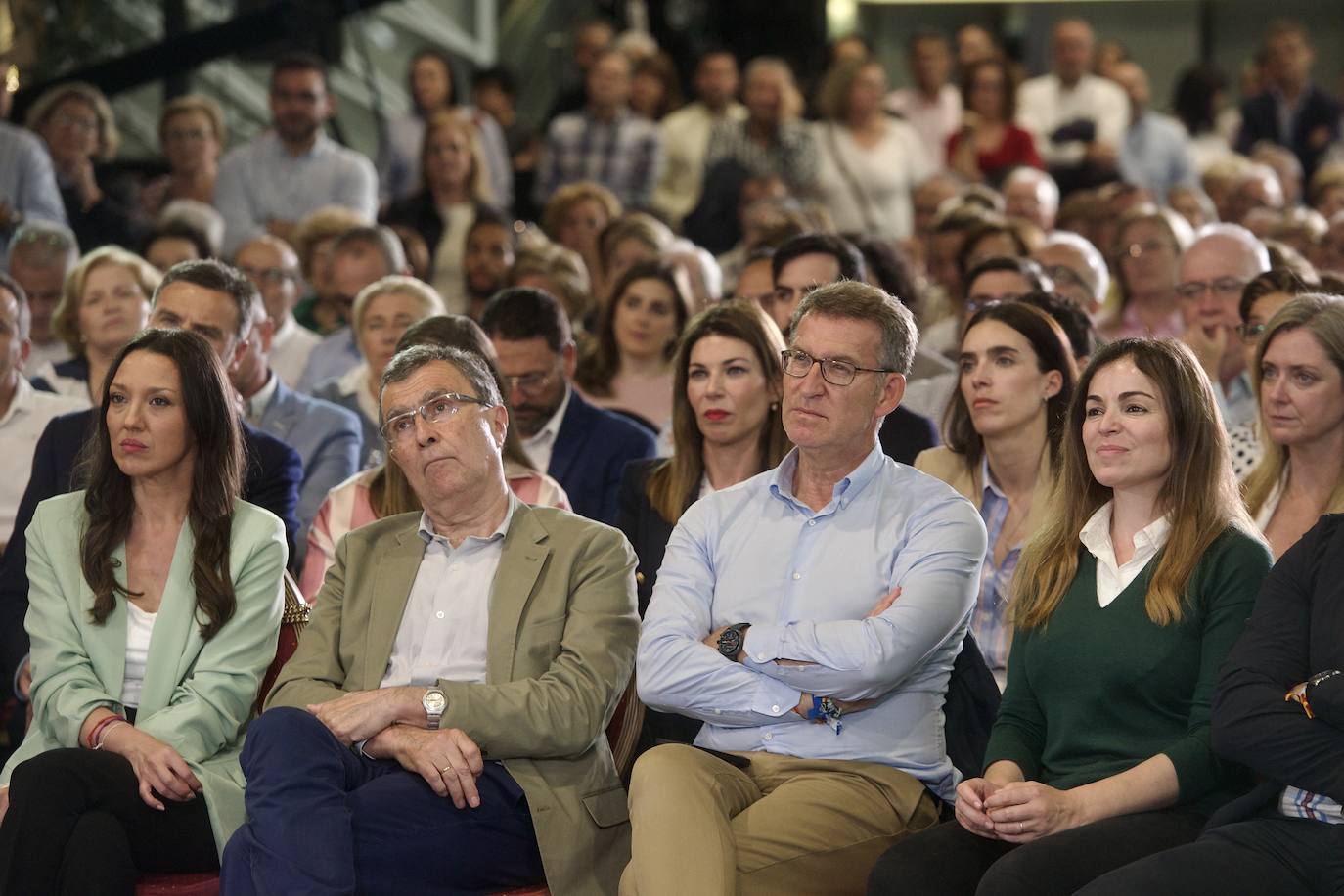 Las imágenes del mitin de Feijóo en Murcia