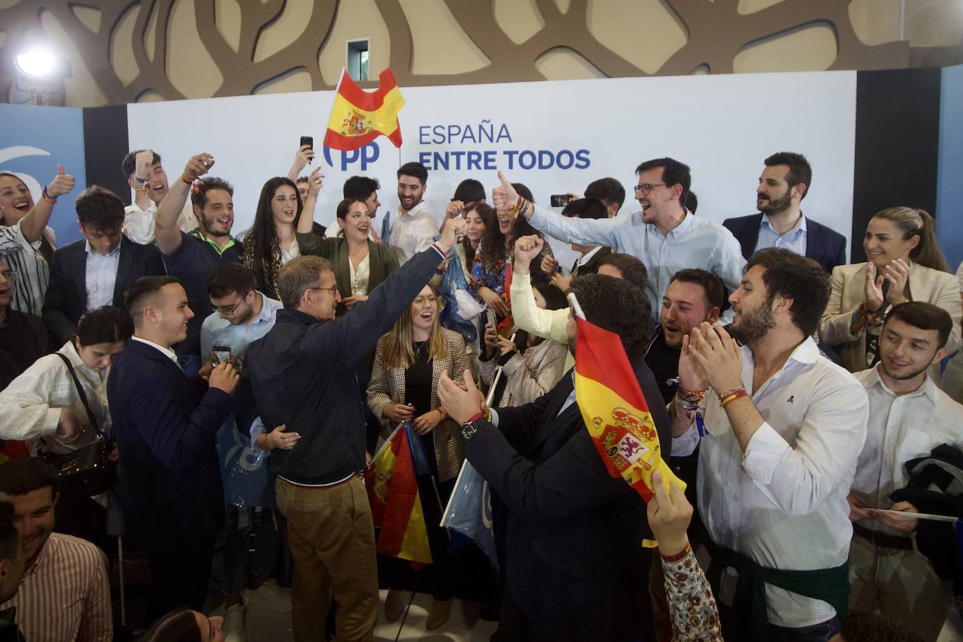 Las imágenes del mitin de Feijóo en Murcia