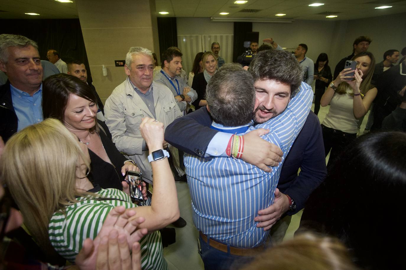 Celebración del PP tras los resultados electorales