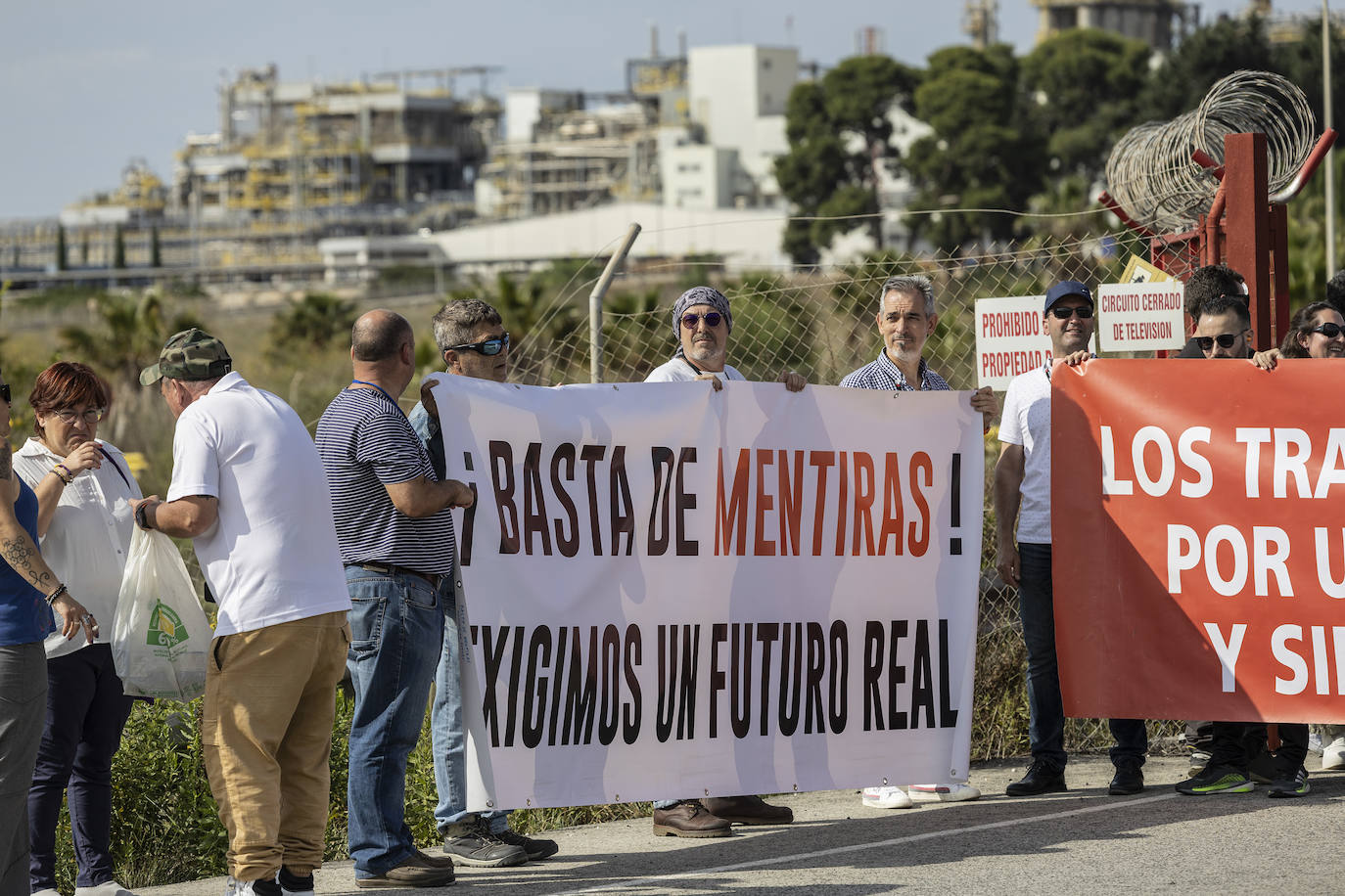 Trabajadores de Sabic protestan por la ampliación del ERTE