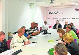 Comité electoral del PSOE en Lorca en su reunión de ayer, presidida por Diego José Mateos.
