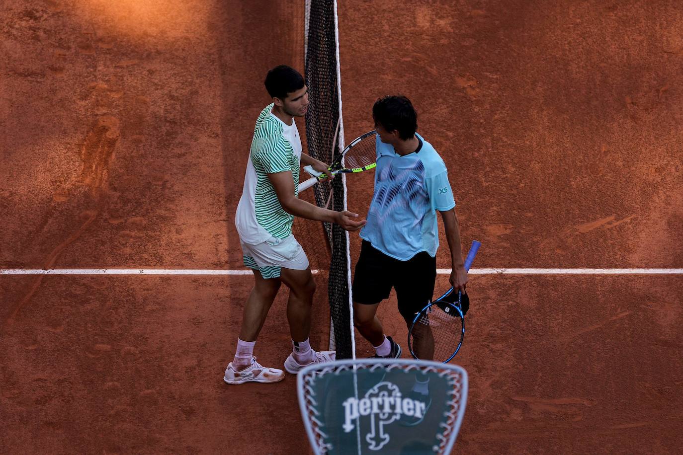 Carlos Alcaraz vence a Taro Daniel en Roland Garros