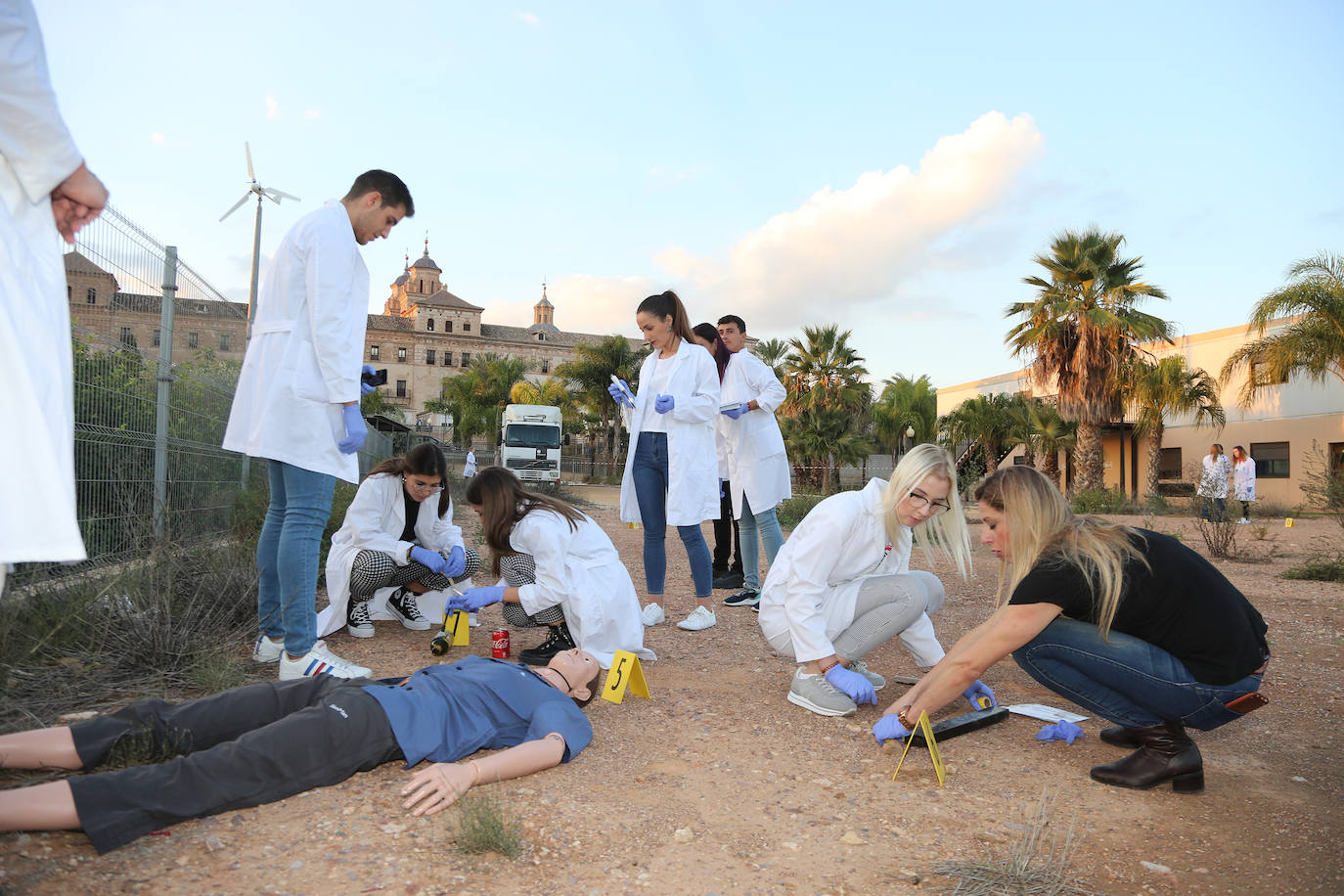 Práctica de Criminalística en el Campus