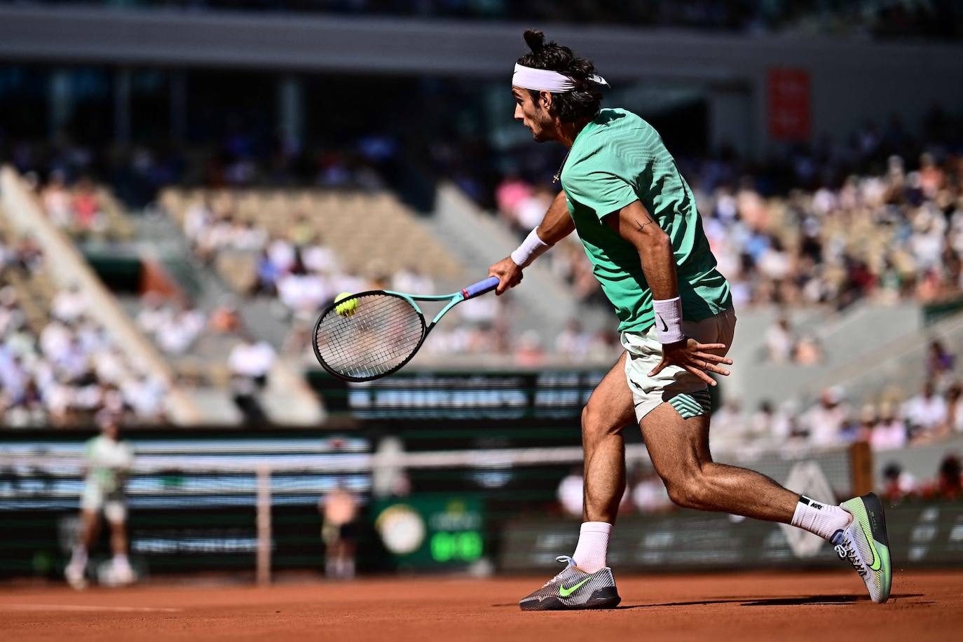 Alcaraz vence a Musetti en Roland Garros