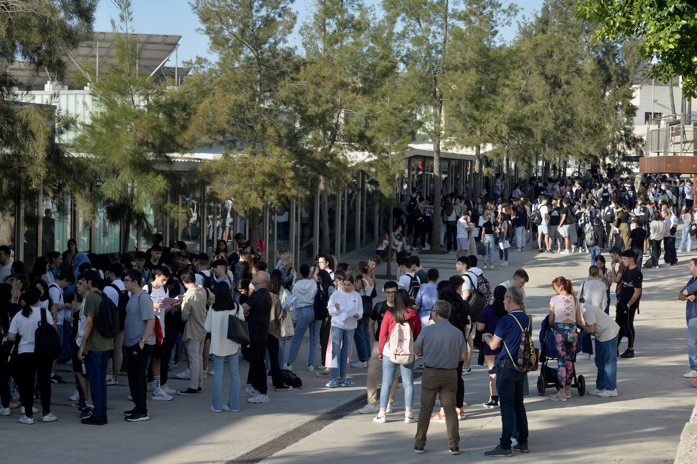 Primer día de la Ebau en el Campus de Espinardo.