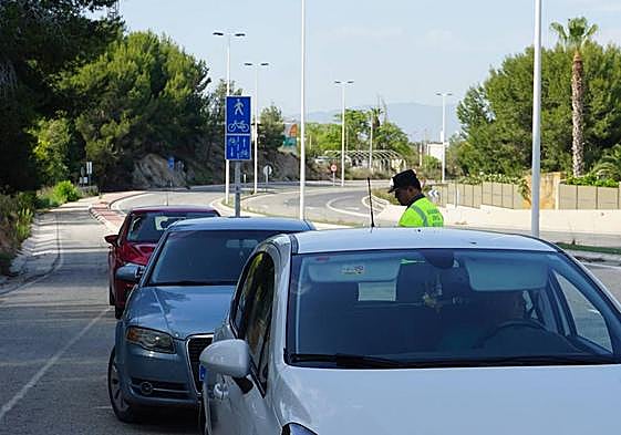 Un control de la Guardia Civil de Tráfico.