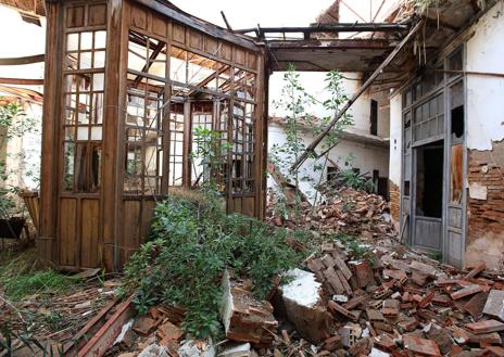 Imagen secundaria 1 - Imágenes de archivo del mercado de Verónicas y la Cárcel Vieja de Murcia. 