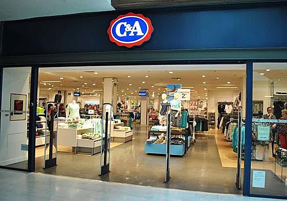 Local de C&A en el Centro Comercial Espacio Mediterráneo de Cartagena.