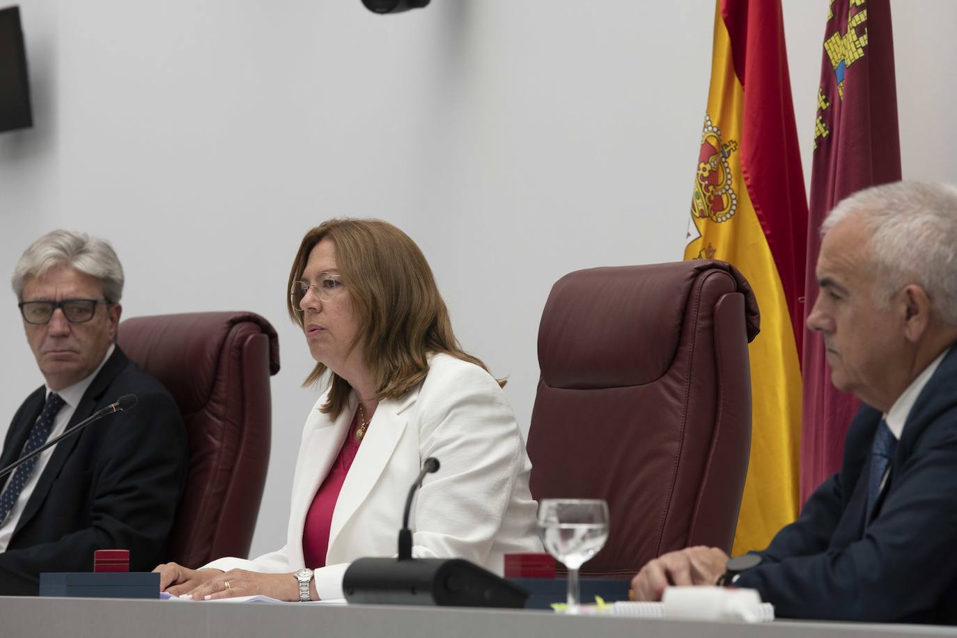 La constitución de la Asamblea Regional, en imágenes