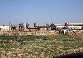 Imagen de archivo de una granja.