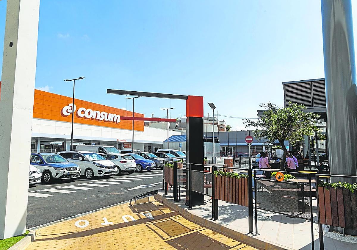 Popeyes y Consum son las primeras aperturas del centro comercial.