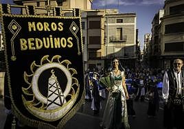 Ofrenda de flores de los Moros y Cristianos de Orihuela, en una imagen de archivo.