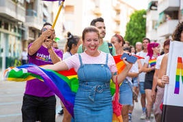 El Orgullo protesta contra la entrada de la ultraderecha en el gobierno de Orihuela