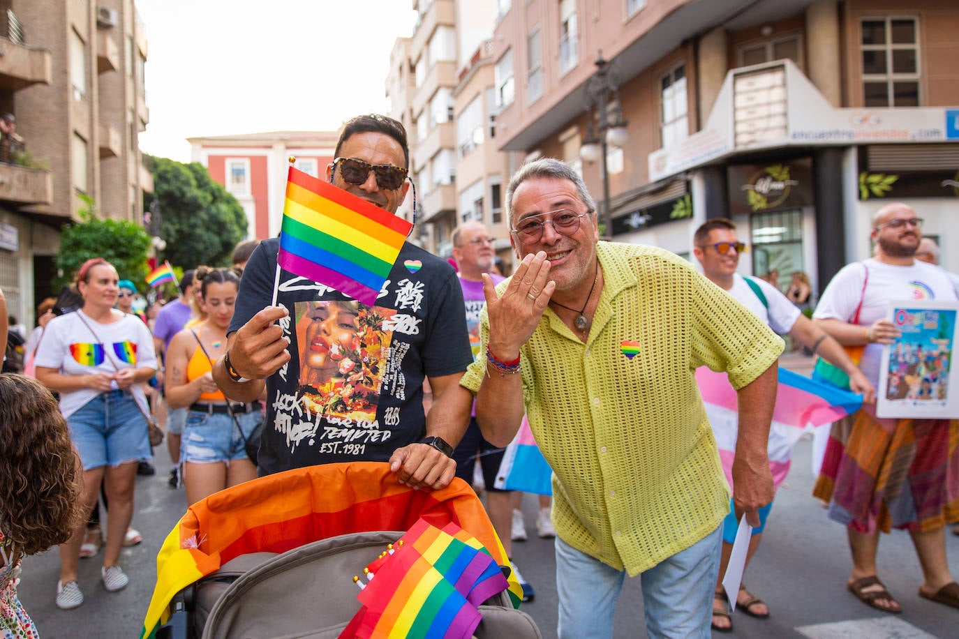 El Orgullo protesta contra la entrada de la ultraderecha en el gobierno de Orihuela