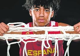 El pívot internacional murciano Izan Almansa, en una imagen promocional del Mundial sub-19.