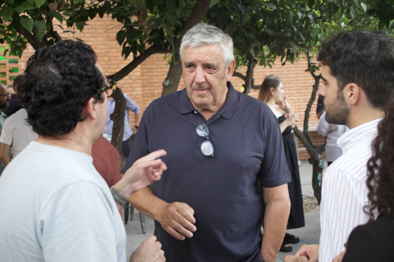 Subasta benéfica de arte, en imágenes